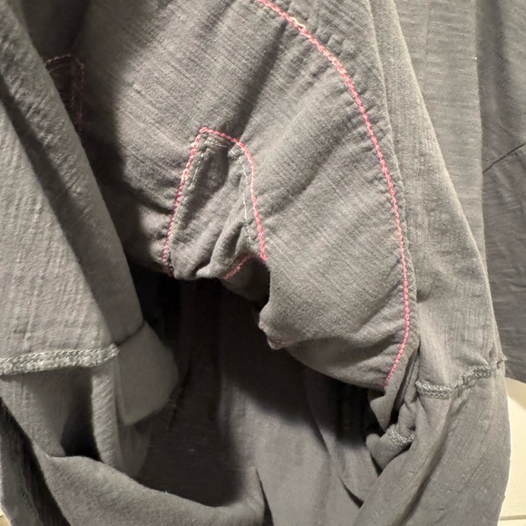 Natural Life Gray Peace Sign Graphic Boho Top One Size - Picture 6 of 9